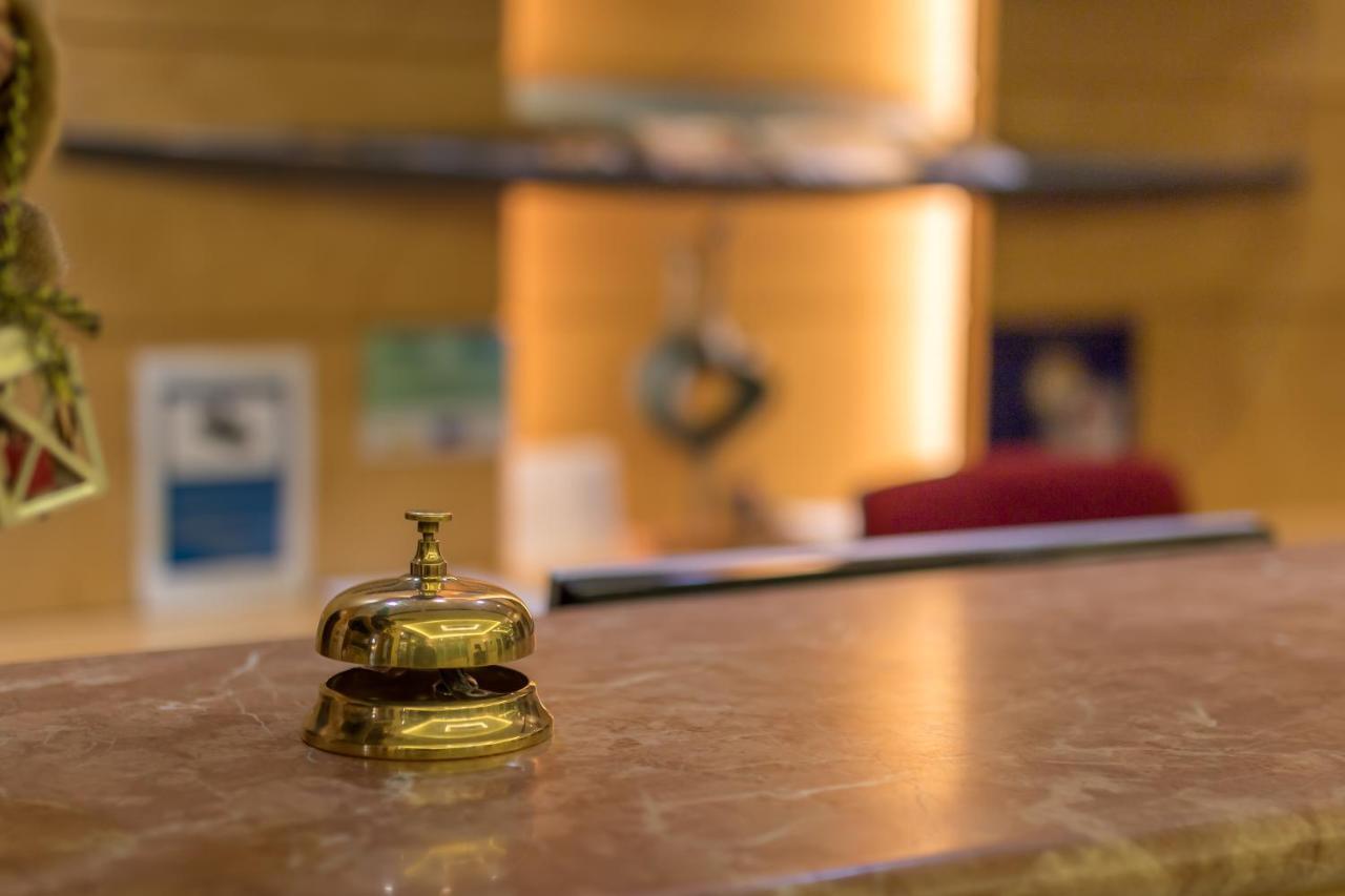 Hotel Alda El Suizo Феррол Экстерьер фото