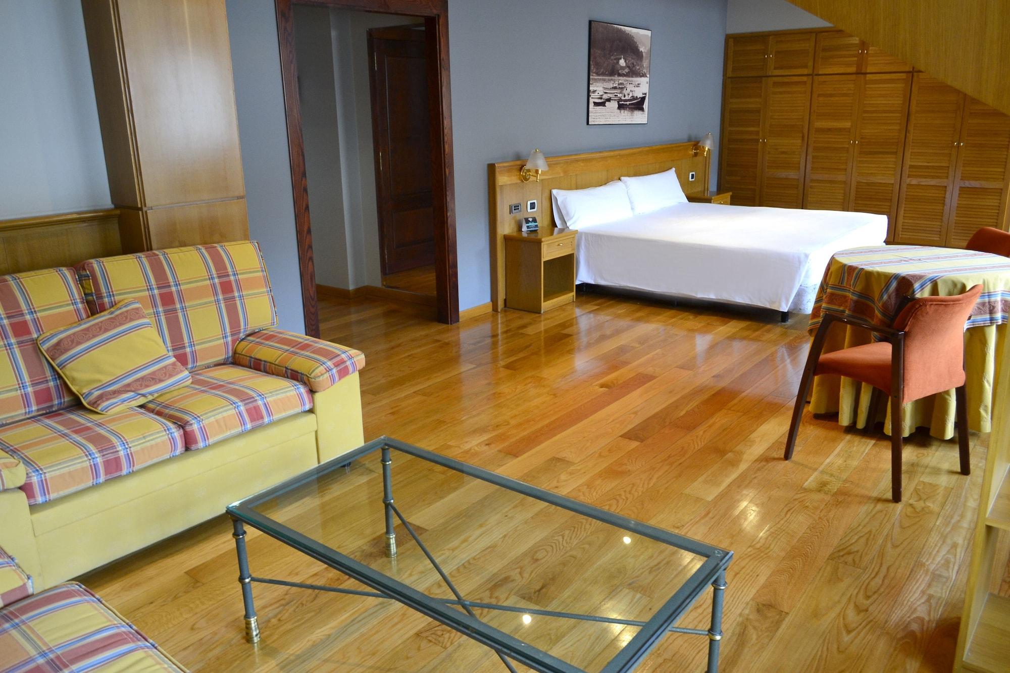 Hotel Alda El Suizo Феррол Экстерьер фото