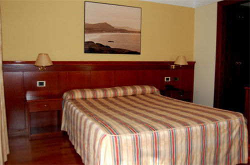 Hotel Alda El Suizo Феррол Экстерьер фото